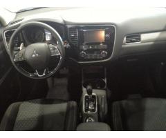 MITSUBISHI Outlander 2.2 DI-D 4WD Instyle Navy 7p. A/T m.y.16