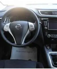 NISSAN Qashqai 1.5 dCi N-Connecta NISSAN Qashqai 1.5 dCi N-Connecta