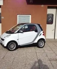 NOLEGGIO AUTOVETTURE MESE DA 20 EURO AL GIORNO