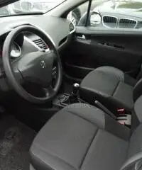 PEUGEOT 207 1.4 8V 75CV 5p. X Line PEUGEOT 207 1.4 8V 75CV 5p. X Line