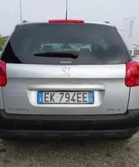 PEUGEOT 207 1.6 8V HDi 112CV SW Outdoor