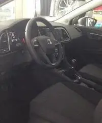 SEAT Leon 1.6 TDI 105 CV ST Start/Stop Style SEAT Leon 1.6 TDI 105 CV ST Start/Stop Style