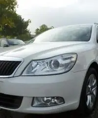SKODA Octavia 1.6 Wagon Ambition GPLine SKODA Octavia 1.6 Wagon Ambition GPLine