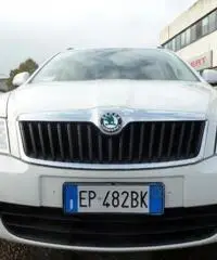 SKODA Octavia 1.6 Wagon Ambition GPLine SKODA Octavia 1.6 Wagon Ambition GPLine