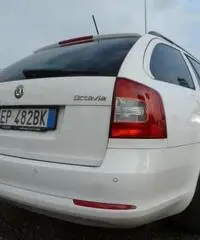 SKODA Octavia 1.6 Wagon Ambition GPLine SKODA Octavia 1.6 Wagon Ambition GPLine