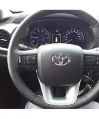 TOYOTA Hilux CONFORT TOYOTA Hilux CONFORT