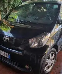 Toyota IQ 1.0cc Lancio Toyota IQ 1.0cc Lancio