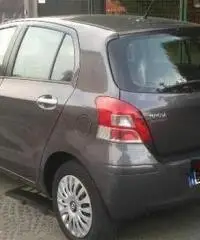 toyota yaris 1.0 con gas gpl 2011 toyota yaris 1.0 con gas gpl 2011