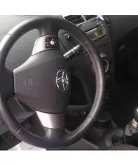 toyota yaris 1.0 con gas gpl 2011 toyota yaris 1.0 con gas gpl 2011