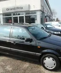 VOLKSWAGEN Passat 1800i Variant GL VOLKSWAGEN Passat 1800i Variant GL