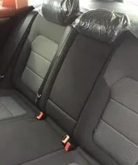 VOLKSWAGEN Passat Var. 2.0 TDI Comfortline BlueM.Tech. KM. 0