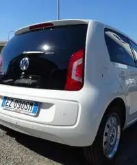 VOLKSWAGEN up! 1.0/75 Cv highup! ASG 5p VOLKSWAGEN up! 1.0/75 Cv highup! ASG 5p
