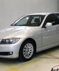 BMW 320 D TOURING E91 MODELLO RESTYLING BMW 320 D TOURING E91 MODELLO RESTYLING