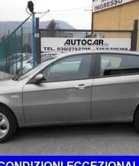 ALFA ROMEO 147 1.9 JTD (120) 5 porte Progression ALFA ROMEO 147 1.9 JTD (120) 5 porte Progression