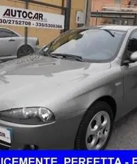 ALFA ROMEO 147 1.9 JTD (120) 5 porte Progression ALFA ROMEO 147 1.9 JTD (120) 5 porte Progression