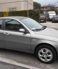 ALFA ROMEO 147 1.9 JTD (120) 5 porte Progression ALFA ROMEO 147 1.9 JTD (120) 5 porte Progression