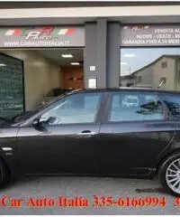 ALFA ROMEO 156 1.9JTD 16V Sportwagon Distinctive per COMMERCIANTI ALFA ROMEO 156 1.9JTD 16V Sportwagon Distinctive per COMMERCIANTI