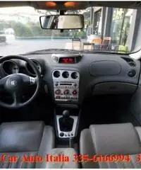 ALFA ROMEO 156 1.9JTD 16V Sportwagon Distinctive per COMMERCIANTI ALFA ROMEO 156 1.9JTD 16V Sportwagon Distinctive per COMMERCIANTI