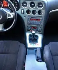 ALFA ROMEO 159 2.4 JTDm 20V 210 CV Q4 Sportwagon Distinctive ALFA ROMEO 159 2.4 JTDm 20V 210 CV Q4 Sportwagon Distinctive