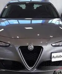 Alfa Romeo Giulia 2.2 Turbodiesel 150CV 'Km0' Euro6 GARANZIA TOTALE