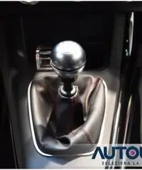 ALFA ROMEO Giulietta 1.6 JTDM-2 EXCLUSIVE PELLE SENS LED CERCHI 17' ALFA ROMEO Giulietta 1.6 JTDM-2 EXCLUSIVE PELLE SENS LED CERCHI 17'