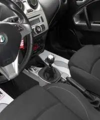 ALFA ROMEO MiTo 1.3 JTDm-2 95 CV S&S Distinctive ALFA ROMEO MiTo 1.3 JTDm-2 95 CV S&S Distinctive