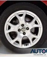 ALFA ROMEO MiTo 1.4 T GPL DISTINCTIVE CERCHI BLUETOOTH ALFA ROMEO MiTo 1.4 T GPL DISTINCTIVE CERCHI BLUETOOTH