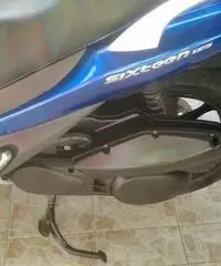 suzuki sixteen 125 km 2400 1200!!!!!