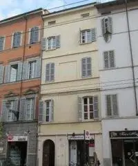 Parma: Appartamento 4 Locali Parma: Appartamento 4 Locali