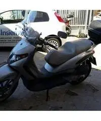 Piaggio BEVERLY 200 - Km. 22000, Euro 600 Piaggio BEVERLY 200 - Km. 22000, Euro 600