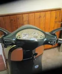 PIAGGIO Vespa 150 ET4 Scooter cc 150