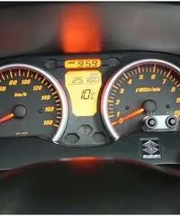 Suzuki BURGMAN AN 400 K8 - Km. 25100, Euro 3000 Suzuki BURGMAN AN 400 K8 - Km. 25100, Euro 3000