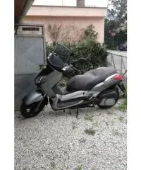 Vendo scooter causa pensionamento Vendo scooter causa pensionamento