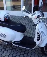 Vespa 300 GTS