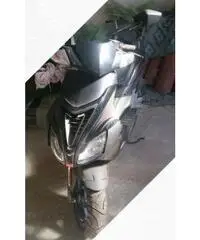 Scooter nero Aprilia SR 50 Scooter nero Aprilia SR 50