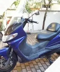 Moto scooter Suzuki no Honda piaggio Moto scooter Suzuki no Honda piaggio