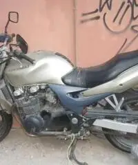 Zr7 kawasaki Zr7 kawasaki