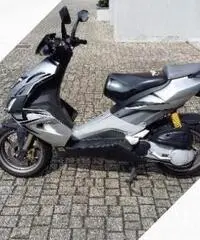 Aprilia SR 50 - 2010