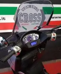 YAMAHA XC 300 Versity 2005