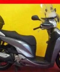 HONDA SH 300 i SH 300 ABS grigio - 34675 HONDA SH 300 i SH 300 ABS grigio - 34675