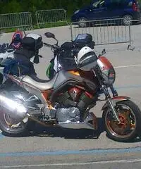 moto brillante e comoda su tutti i tipi di strada anche per il passegg moto brillante e comoda su tutti i tipi di strada anche per il passegg