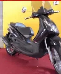 PIAGGIO Beverly 250 Blu - 34640 PIAGGIO Beverly 250 Blu - 34640