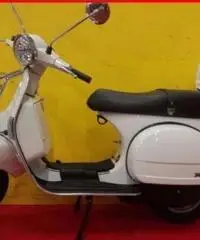 PIAGGIO Vespa 150 PX bianco - 1538 PIAGGIO Vespa 150 PX bianco - 1538