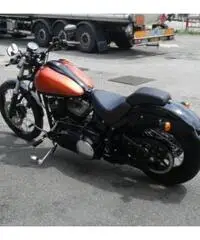 VENDESI HARLEY DAVIDSON SOFTAIL BLACK LINE VENDESI HARLEY DAVIDSON SOFTAIL BLACK LINE
