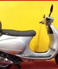 VESPA 150 ET4 ET4 150 grigio - 18960 VESPA 150 ET4 ET4 150 grigio - 18960