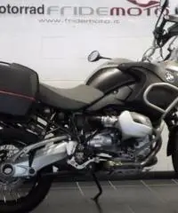 BMW R 1200 GS Adventure . BMW R 1200 GS Adventure .