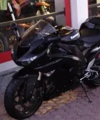 KAWASAKI Ninja ZX-10 R KAWASAKI Ninja ZX-10 R