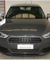 AUDI A1 SPB 1.0 TFSI ultra Design SENSORI POSTERIORI. AUDI A1 SPB 1.0 TFSI ultra Design SENSORI POSTERIORI.