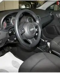AUDI A1 SPB 1.0 TFSI ultra Design SENSORI POSTERIORI. AUDI A1 SPB 1.0 TFSI ultra Design SENSORI POSTERIORI.