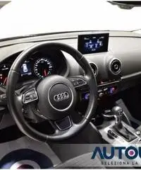 AUDI A3 SPB 1.6 TDI S-TRONIC AMBITION AUT SENS XENON LED AUDI A3 SPB 1.6 TDI S-TRONIC AMBITION AUT SENS XENON LED